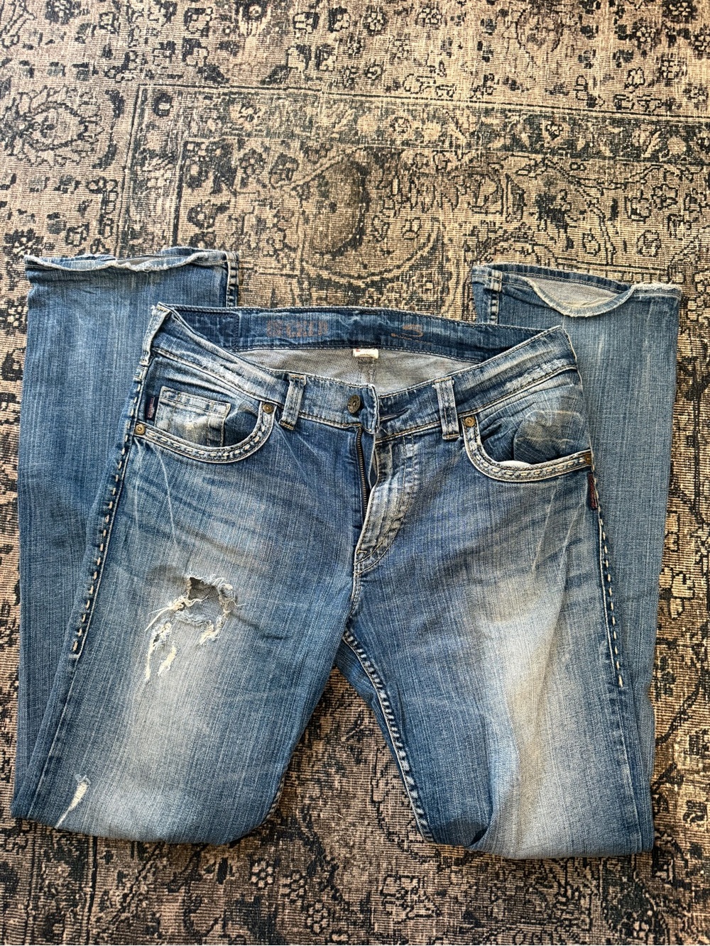 Y2K Silver Jeans Co. Men’s 34x34 Distressed Blue Denim Jeans Vintage